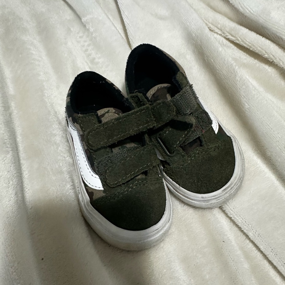 Vans Kids Green Suede Sneakers